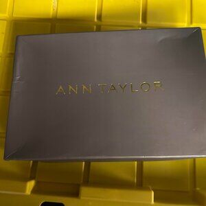 Ann Taylor 428955 Paloma Women's Ezra Suede Tassel Heel Sandal Size 8.5